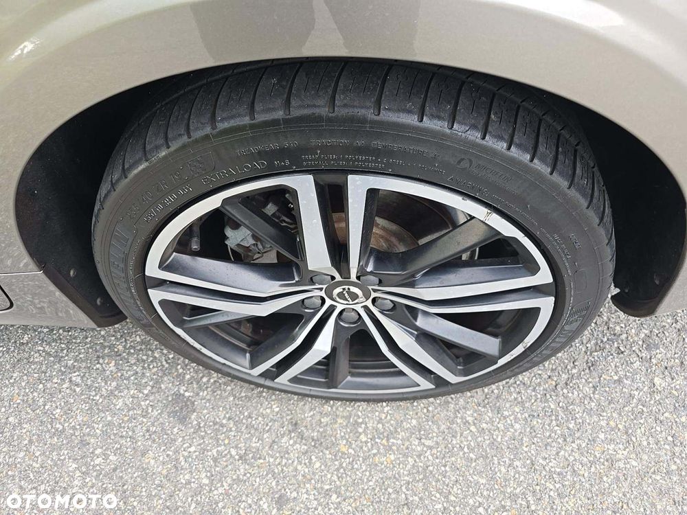 Volvo S60 T6 AWD R-Design - 18