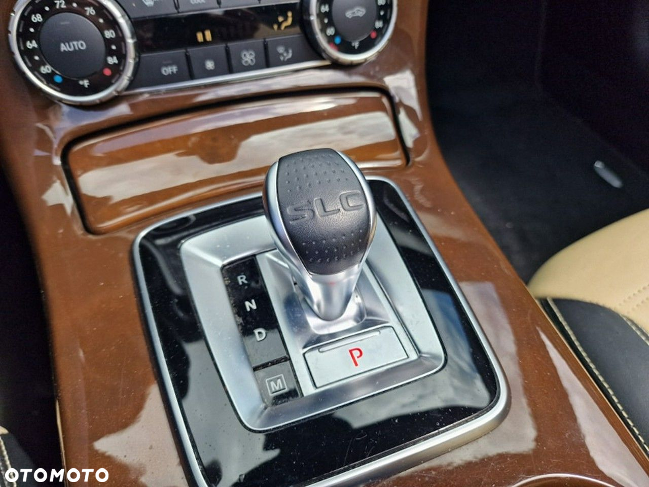 Mercedes-Benz SLC 300 9G-TRONIC Final Edition - 36