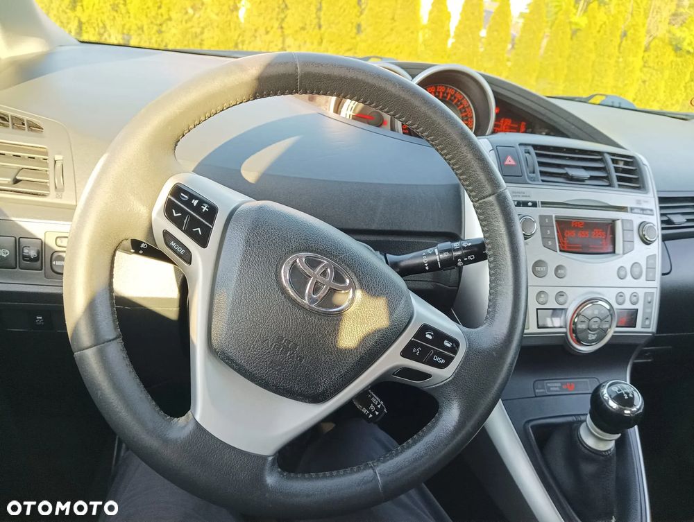 Toyota Verso 1.8 7-Sitzer Comfort - 18