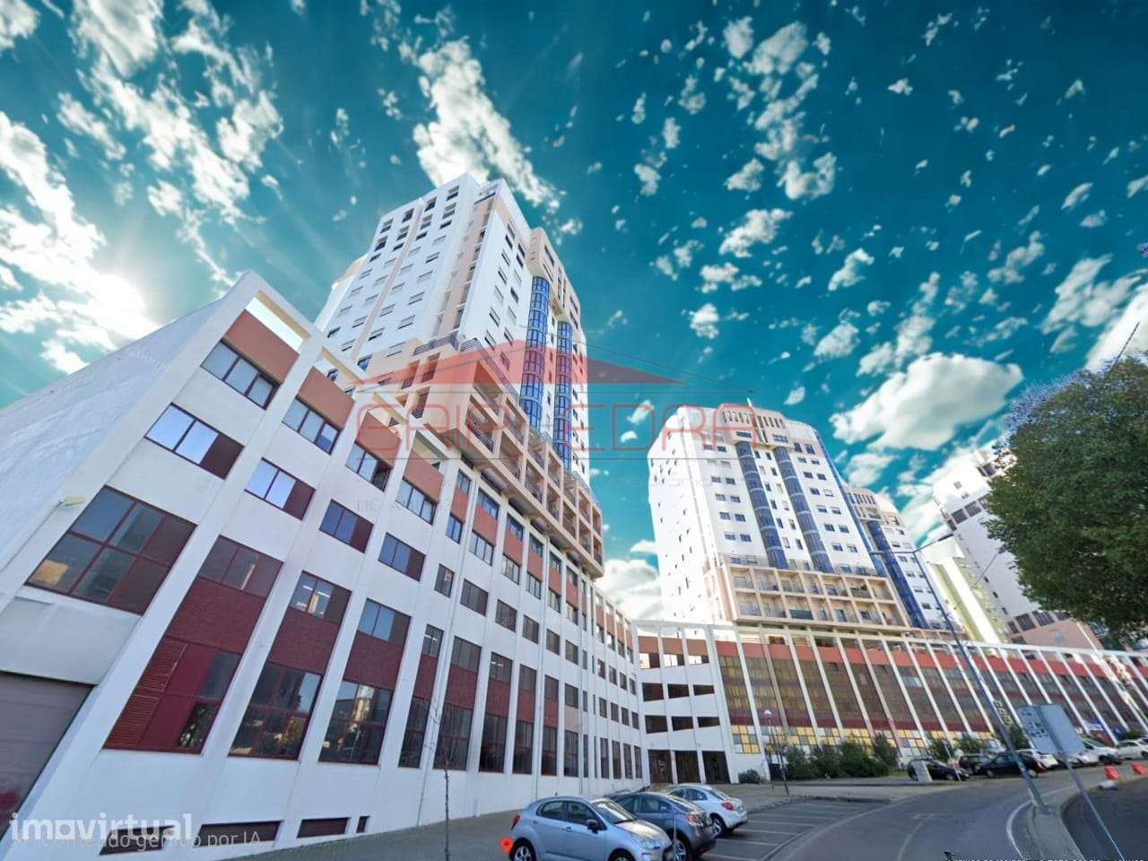 Loja com 2 300 m2 em Santo António dos Cavaleiros - Grande imagem: 3/5