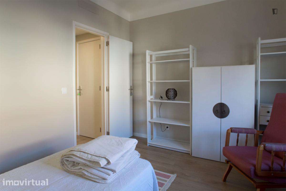 Quarto - localizado em Pontinha Lisbon - Grande imagem: 3/11
