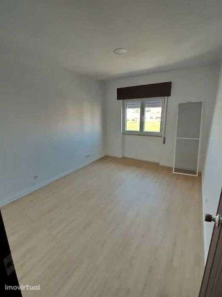 T3 Setubal Bairro Liceu Remodelado Estrear Semi Equipado - Grande imagem: 2/10