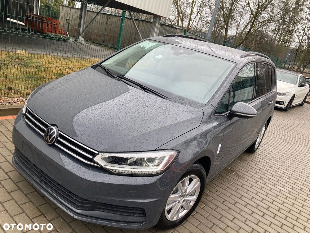 Volkswagen Touran - 5