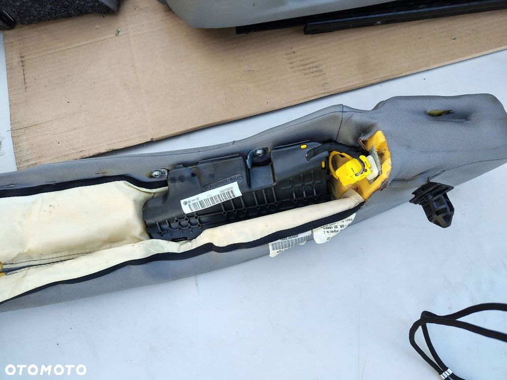 FOTELE SIEDZENIA KOMPLET GRZANE VOLKSWAGEN GOLF 5 V - 8