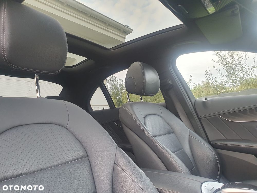 Mercedes-Benz Klasa C 200 4-Matic 9G-TRONIC - 11