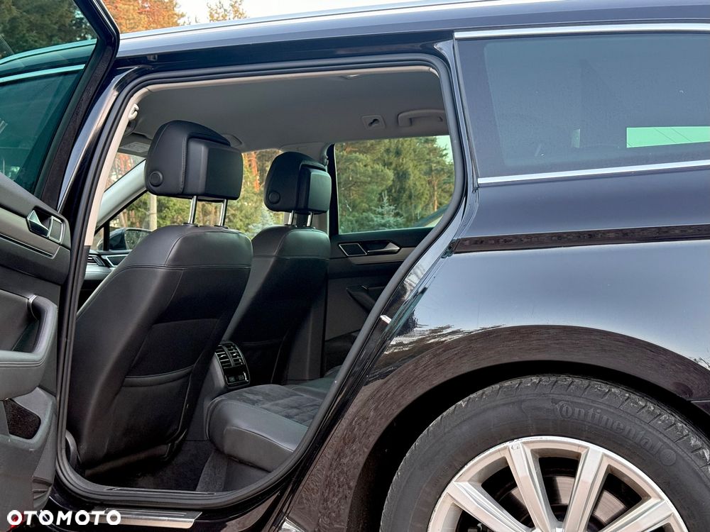 Volkswagen Passat - 19