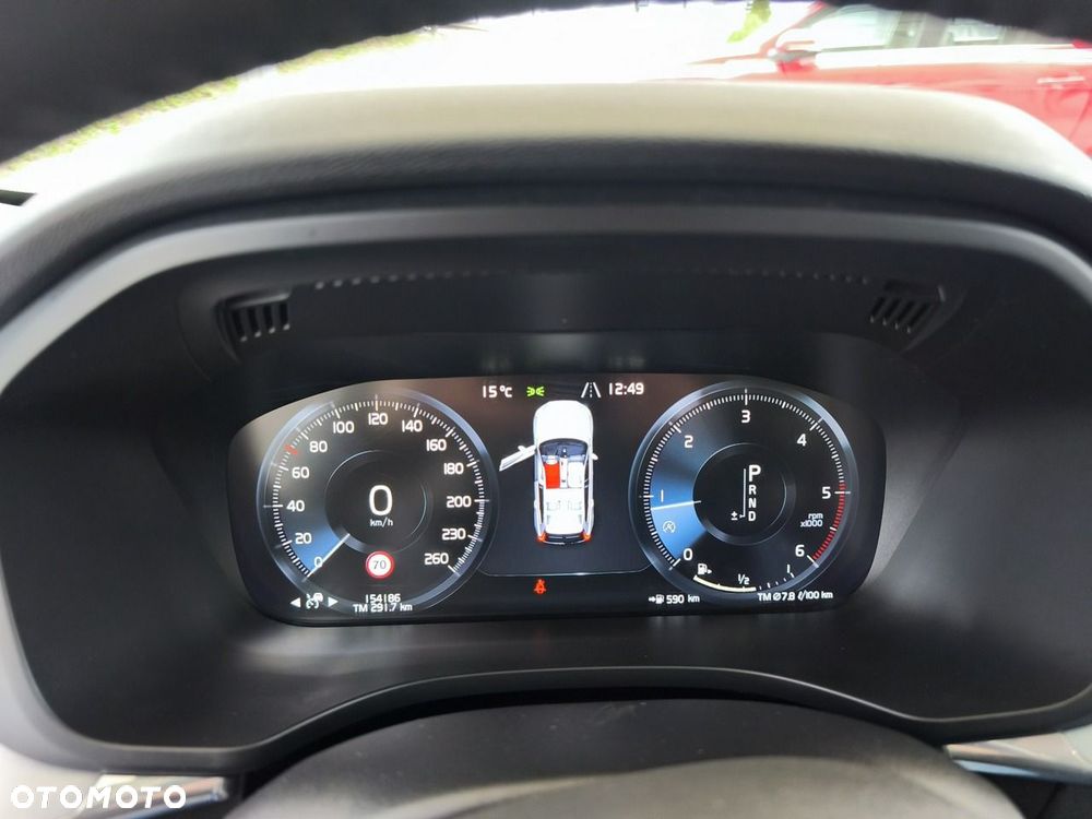 Volvo XC 60 D4 AWD Momentum - 28