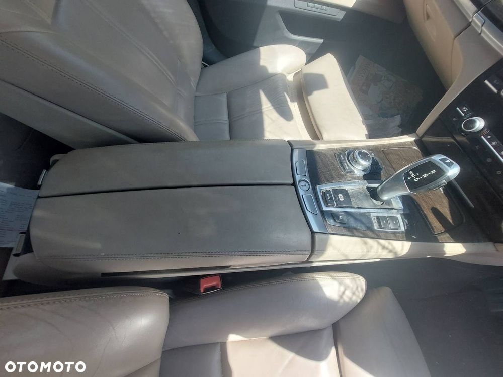 TUNEL ŚRODKOWY PODŁOKIETNIK BMW F01 730D PANEL KLIMATYZACJI SCHOWEK - 1