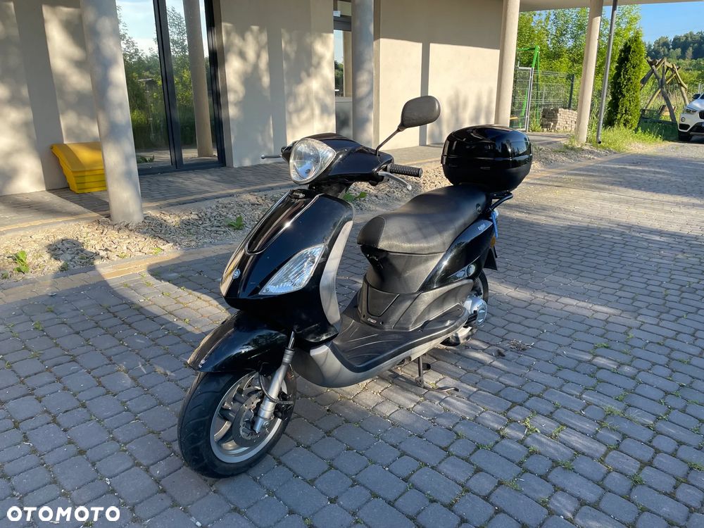 Piaggio FLY - 1