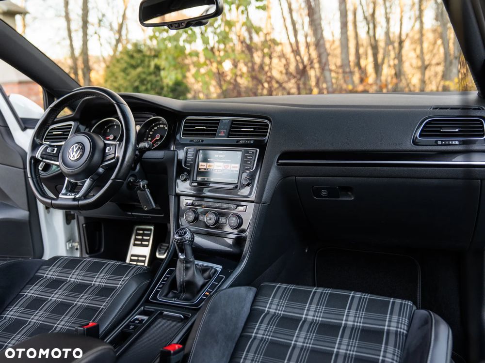 Volkswagen Golf GTD BlueMotion Technology - 29