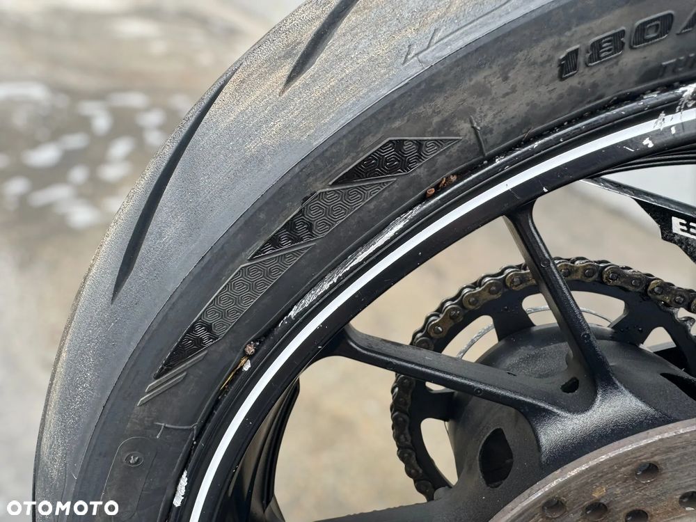 Yamaha MT - 7