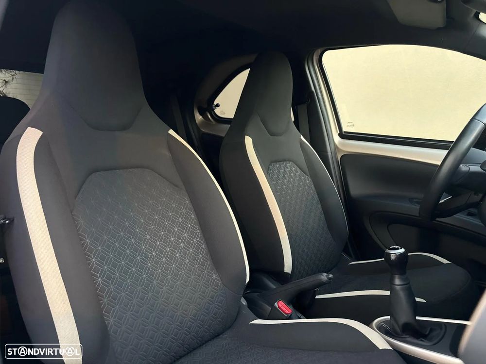 Toyota Aygo X 1.0 Pulse - 8