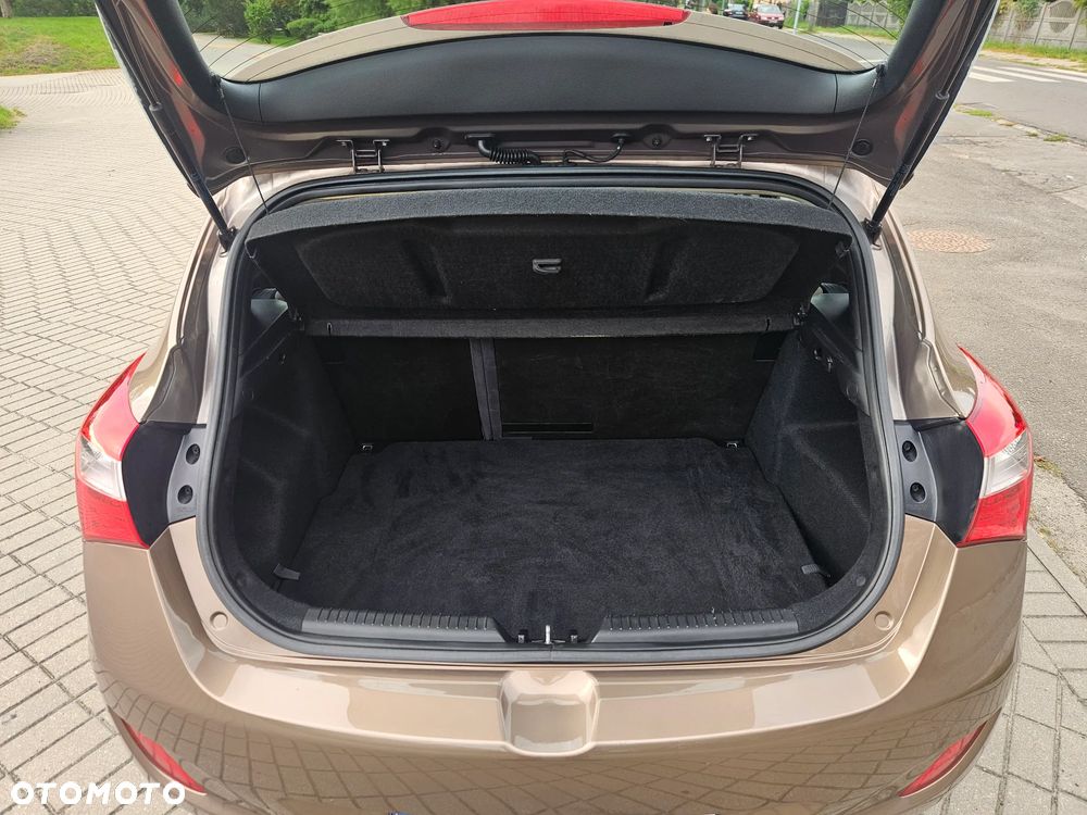Hyundai i30 1.4 Style - 11