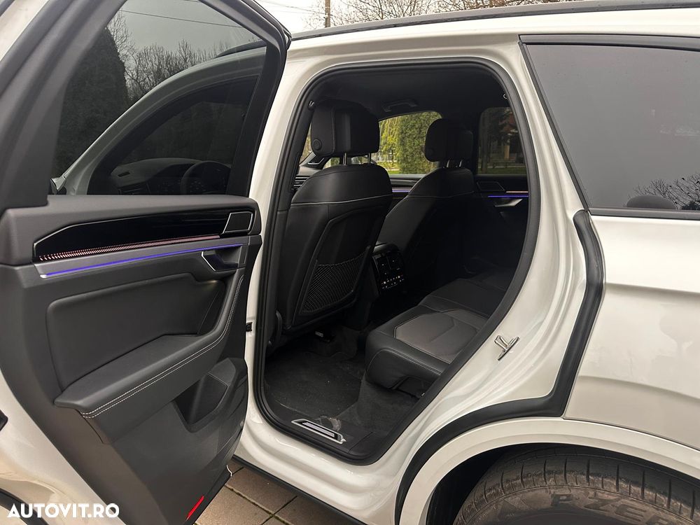 Volkswagen Touareg V6 TDI R-Style - 5