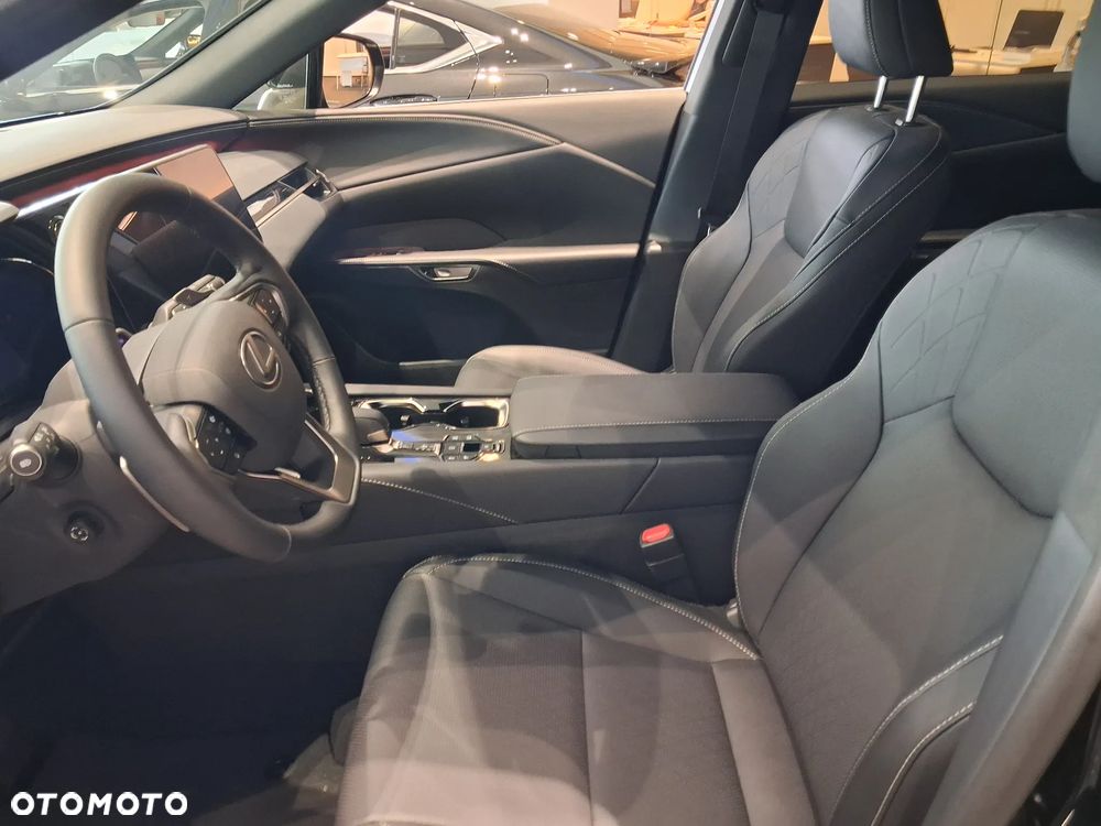 Lexus RX 450h+ Prestige - 11