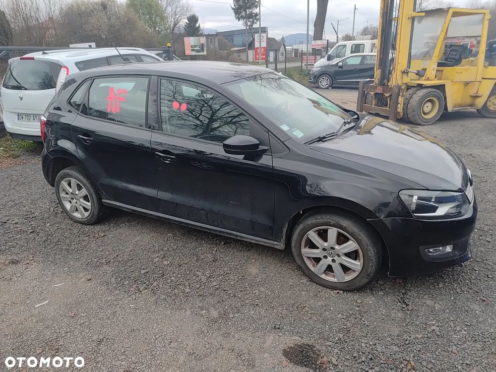 Volkswagen Polo - 2