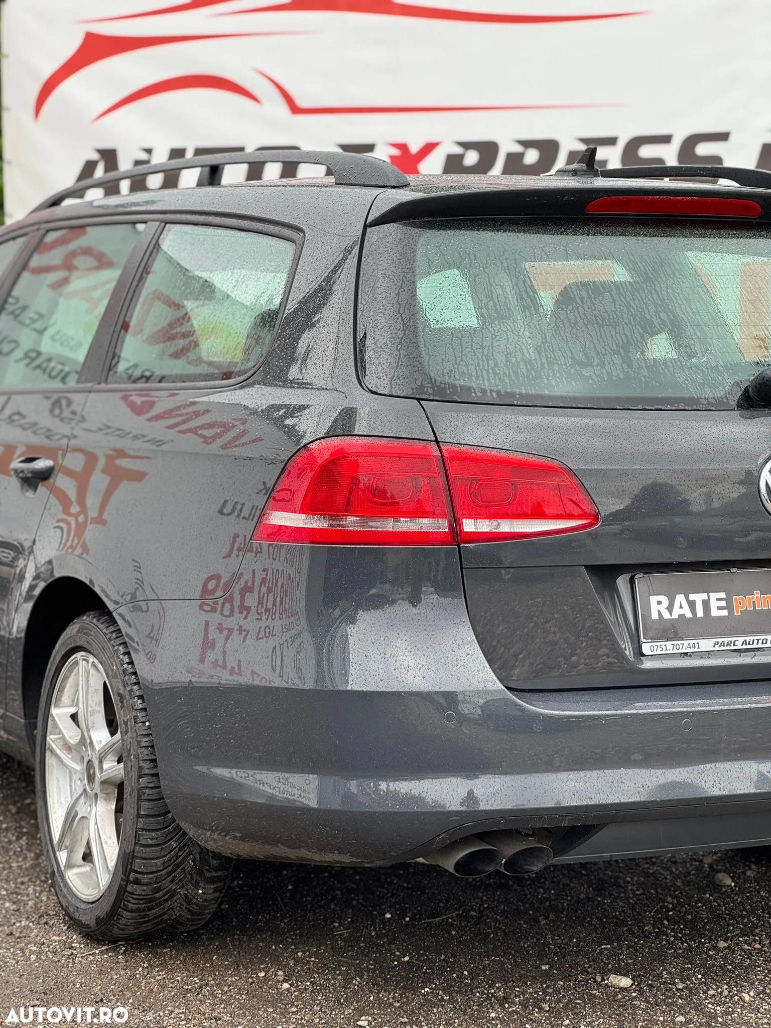 Volkswagen Passat Variant 2.0 TDI BlueMotion Technology DSG Trendline - 20