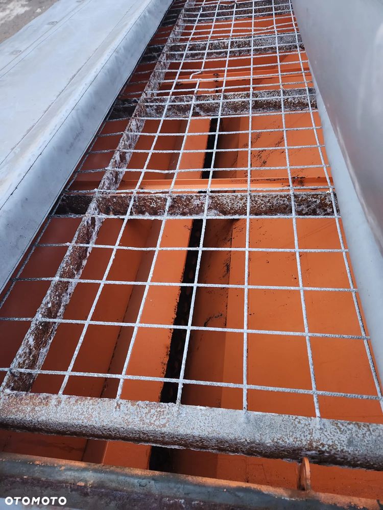 EPOKE SH3301 Piaskarka Solarka Posypywarka  Faktura VAT marża - 5