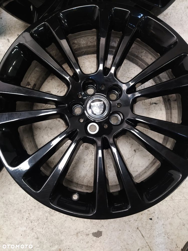 JAGUAR 8X19 FELGI ALUMINIOWE CZARNE R19 ET45 5X108 DEKIELKI ORYGINAŁ - 4