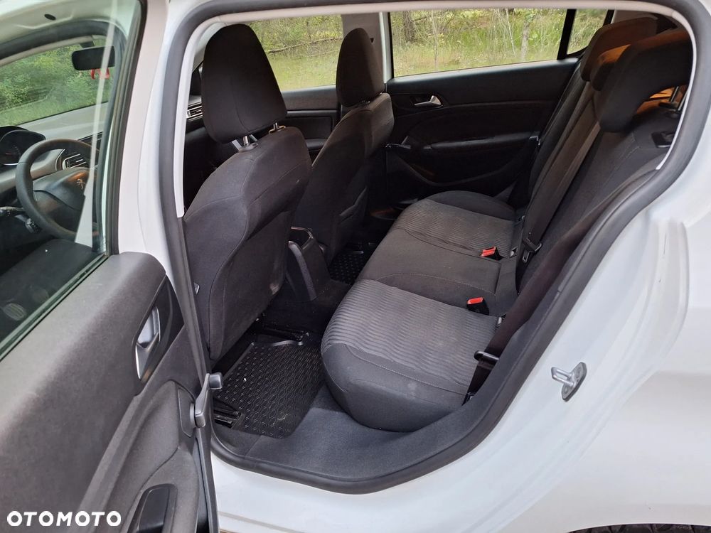Peugeot 308 - 10