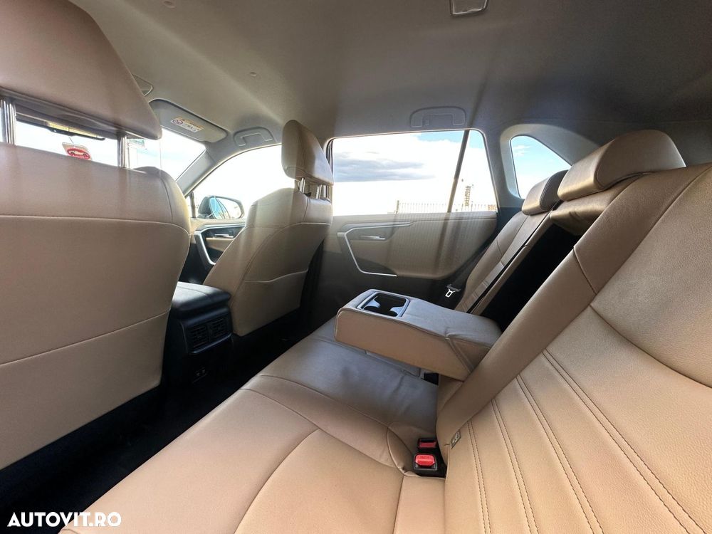 Toyota RAV4 - 21