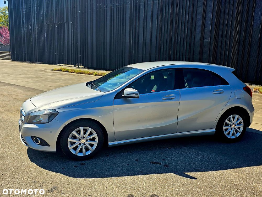 Mercedes-Benz Klasa A 180 (BlueEFFICIENCY) - 2