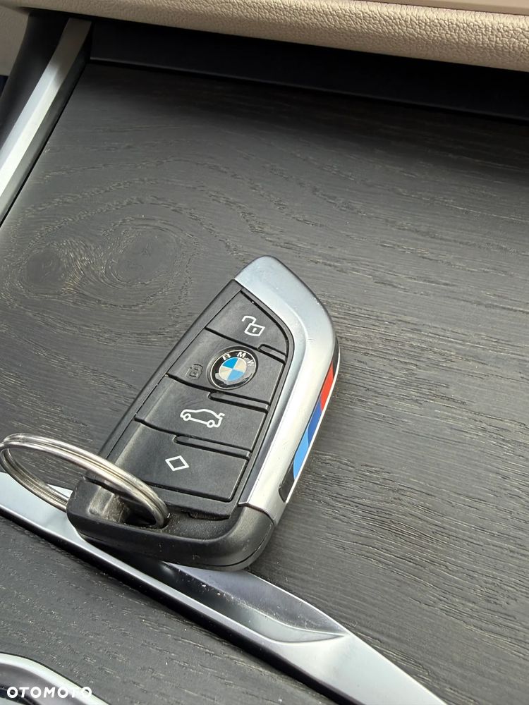 BMW Seria 3 320d M Sport Shadow sport - 30