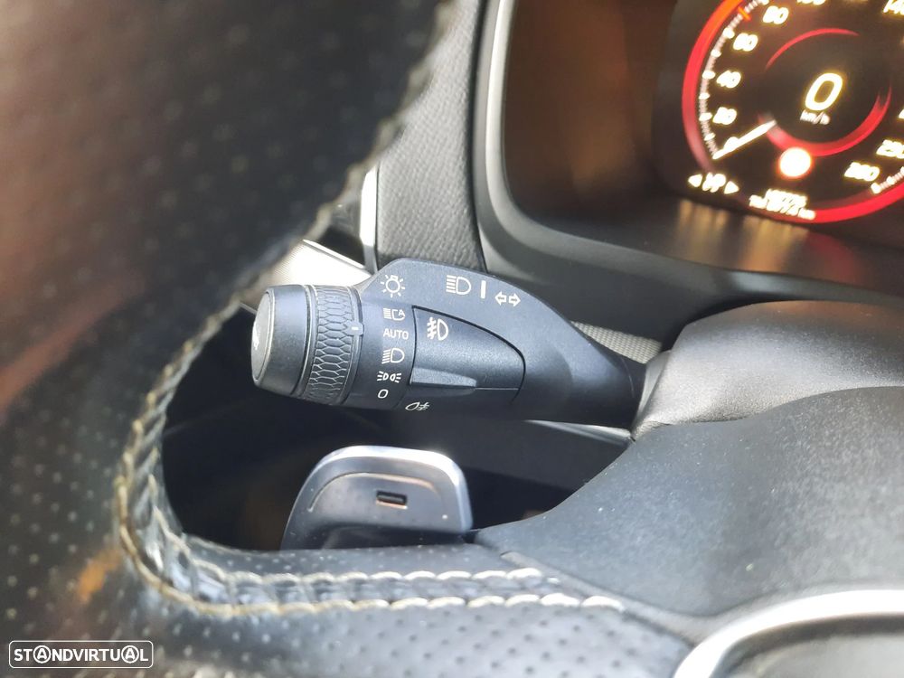 Volvo XC 90 2.0 D4 R-Design - 56