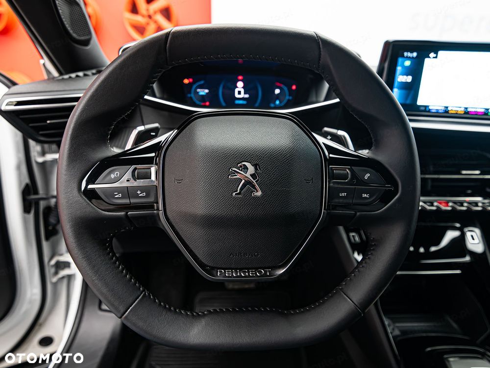 Peugeot 2008 1.2 PureTech Allure Pack S&S EAT8 - 12