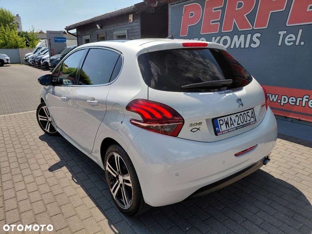 Peugeot 208 - 6