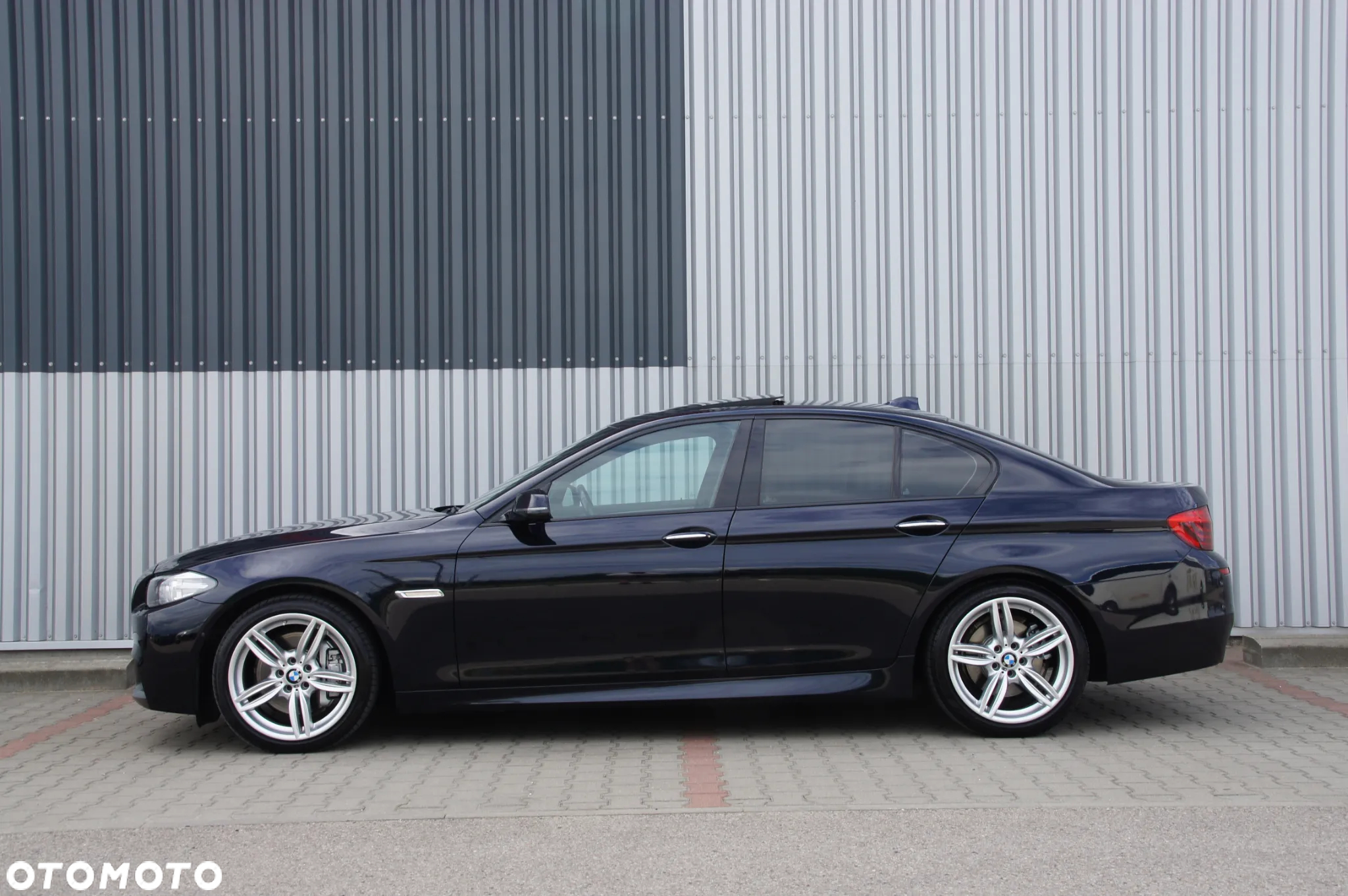 BMW Seria 5 535i xDrive - 4