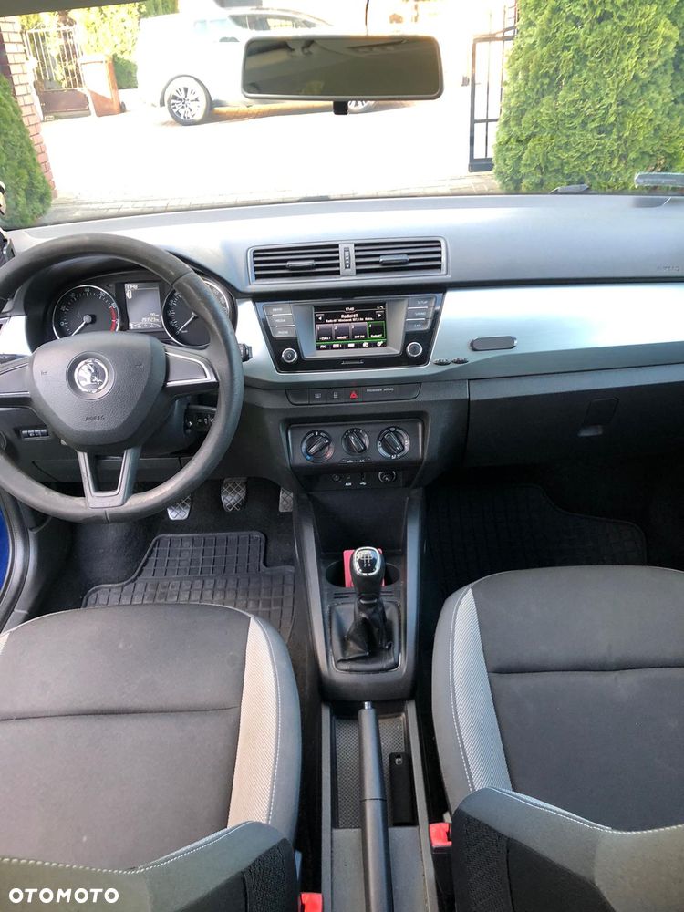 Skoda Fabia 1.2 TSI Active - 8