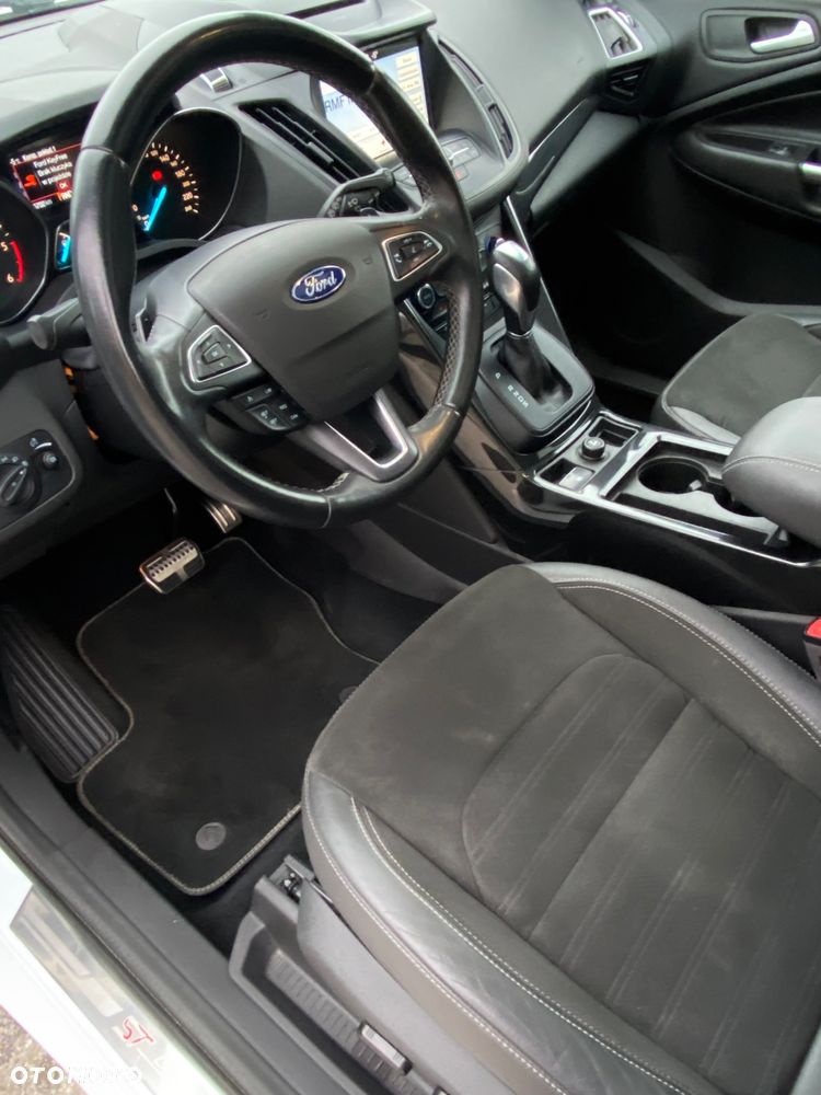 Ford Kuga ver-2-0-tdci-awd-st--line - 11