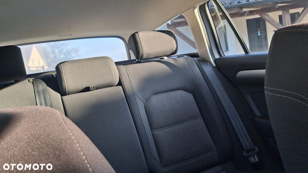 Volkswagen Passat 1.6 TDI (BlueMotion Technology) Comfortline - 9