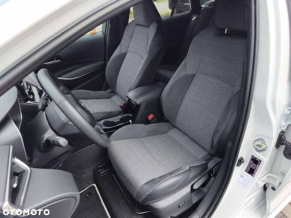 Toyota Corolla 1.8 Hybrid Style - 19