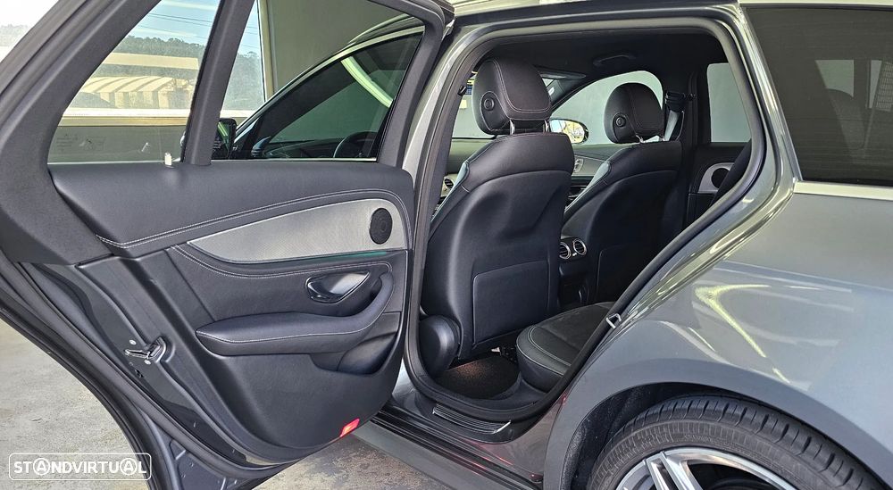 Mercedes-Benz E 220 d AMG Line - 24