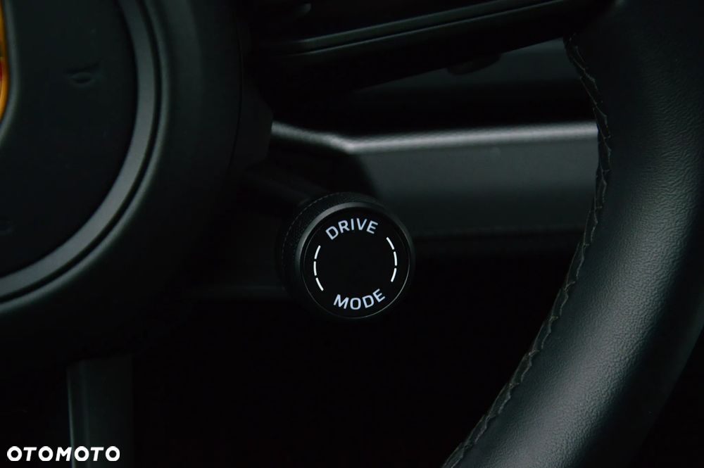 Porsche Panamera 4 - 29