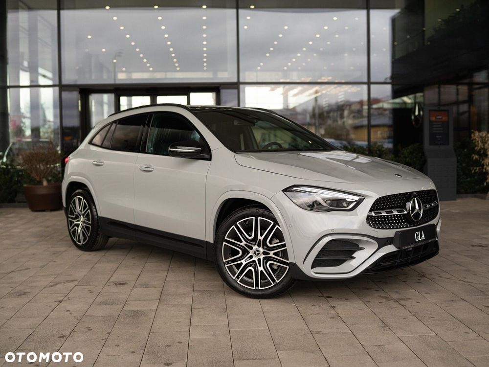 Mercedes-Benz GLA - 3