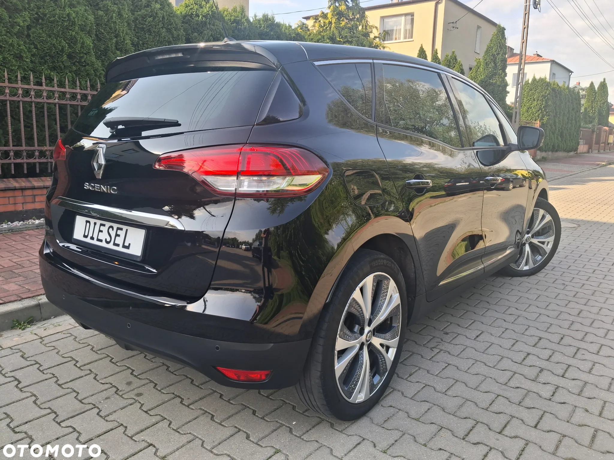 Renault Scenic BLUE dCi 120 BUSINESS EDITION - 27