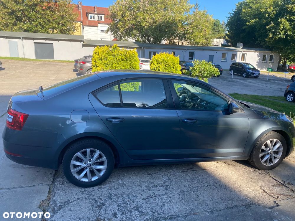 Skoda Octavia 1.4 TSI Ambition - 4