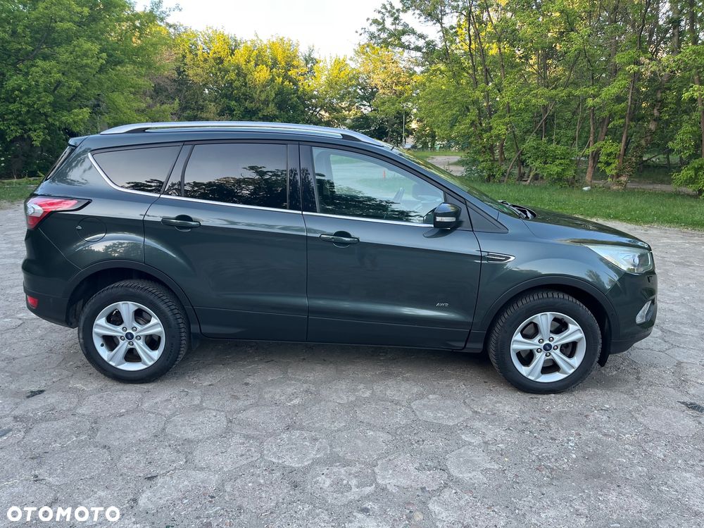 Ford Kuga 2.0 TDCi AWD Titanium - 4