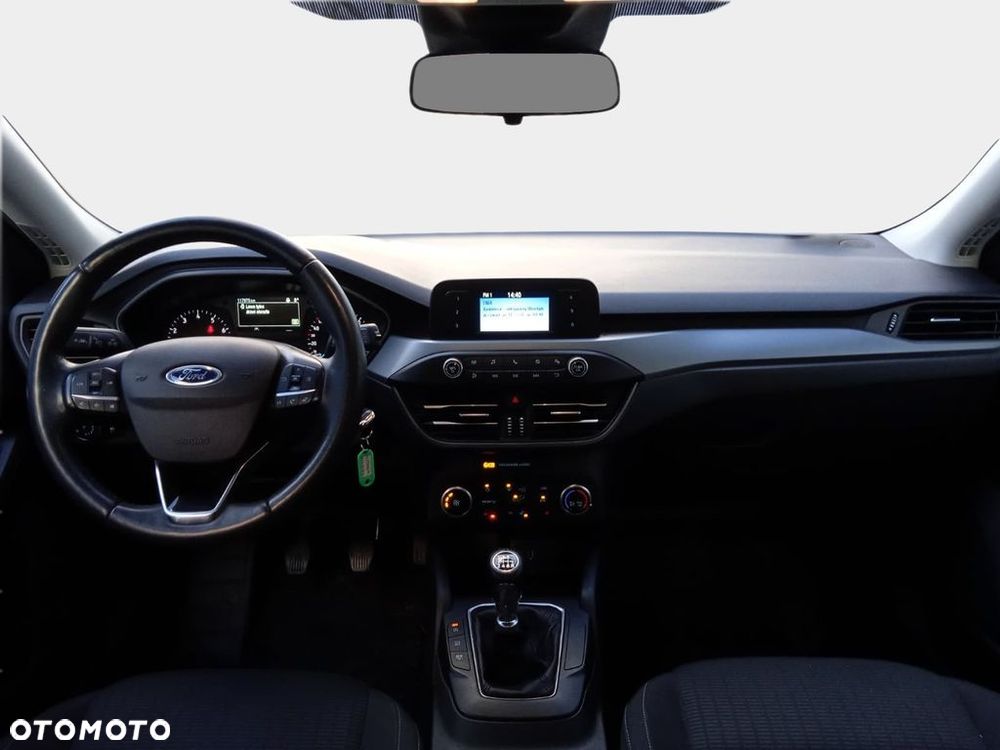 Ford Focus 1.0 EcoBoost Trend - 13
