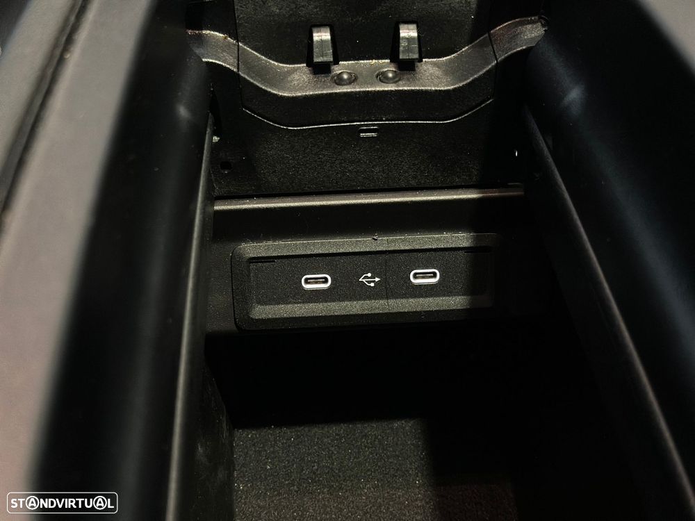 Mercedes-Benz CLA 250 - 32