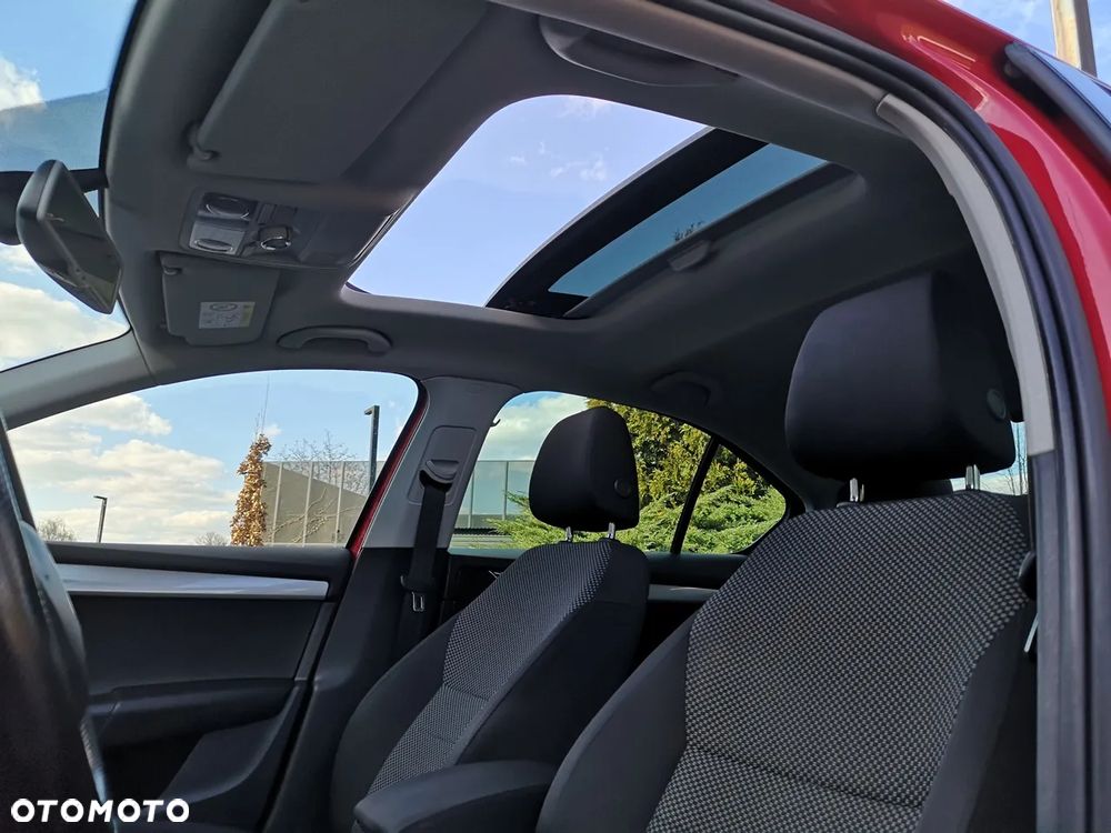 Skoda Octavia 1.4 TSI DSG Ambition - 8