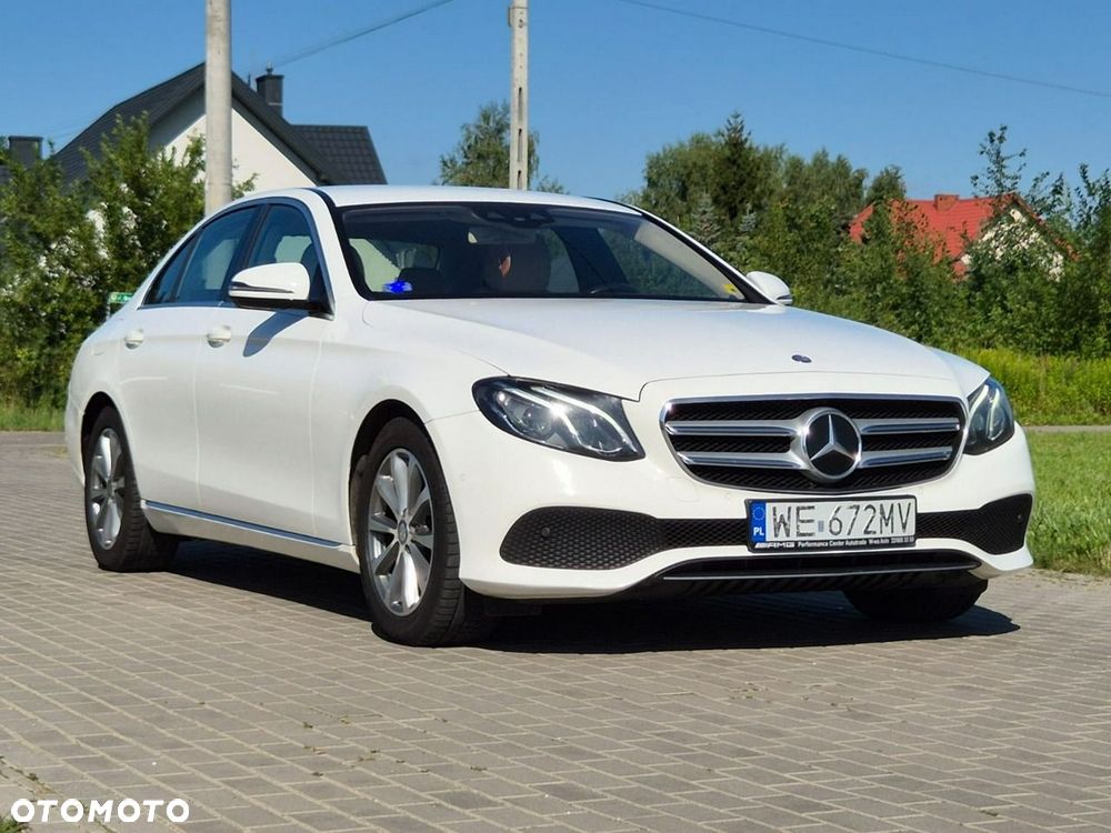 Mercedes-Benz Klasa E 220 d Business Edition 9G-TRONIC - 6