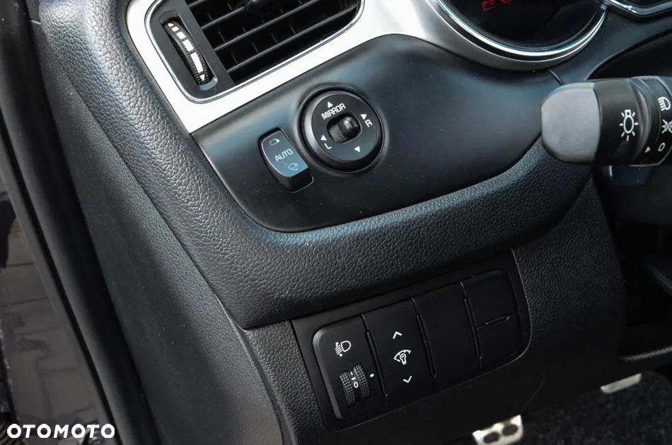 Kia Ceed 1.6 GDI SW Vision - 40