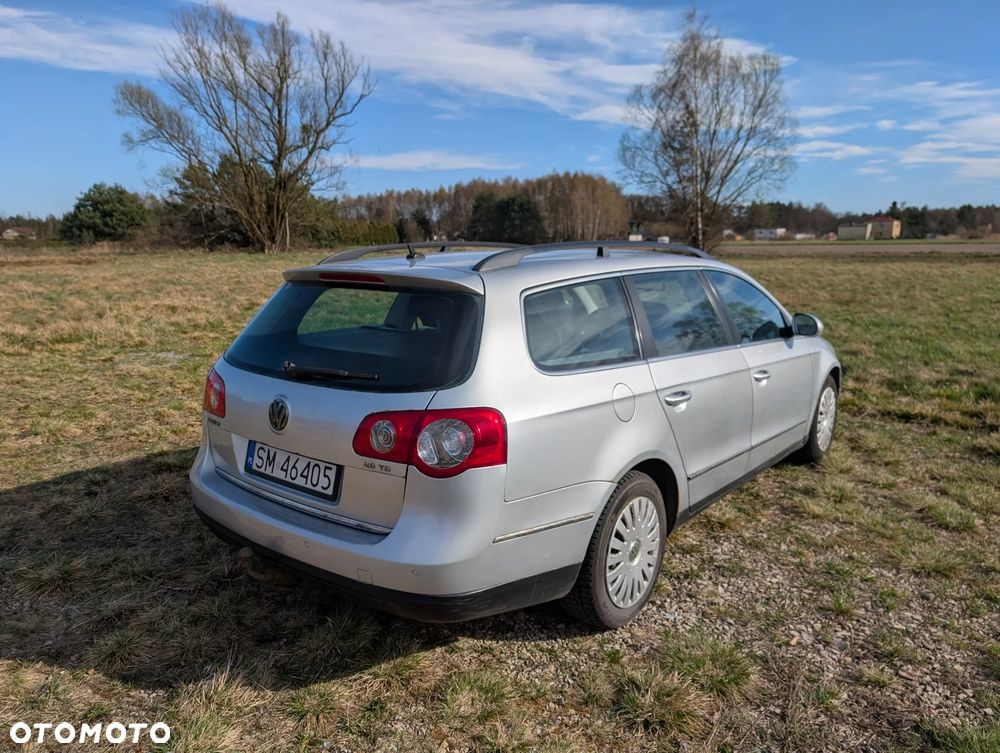 Volkswagen Passat 2.0 TDI Individual - 5