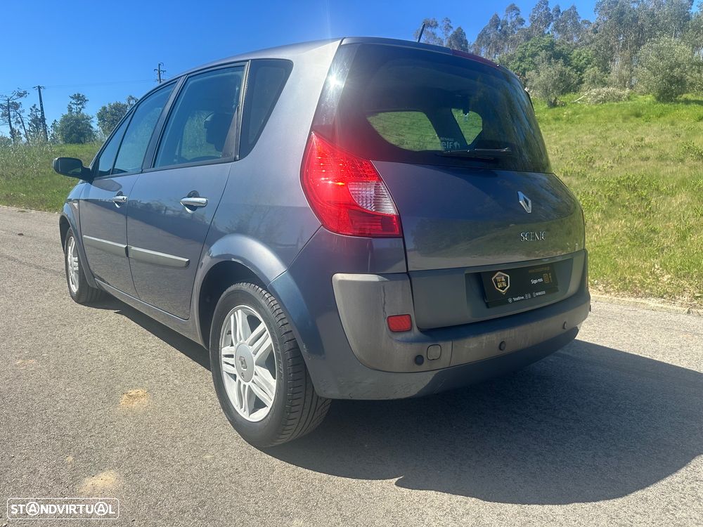 Renault Scénic - 9