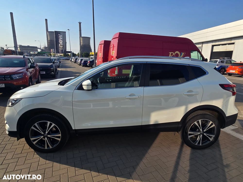 Nissan Qashqai 1.7 dCi Xtronic ALL-MODE 4x4i TEKNA+ - 4