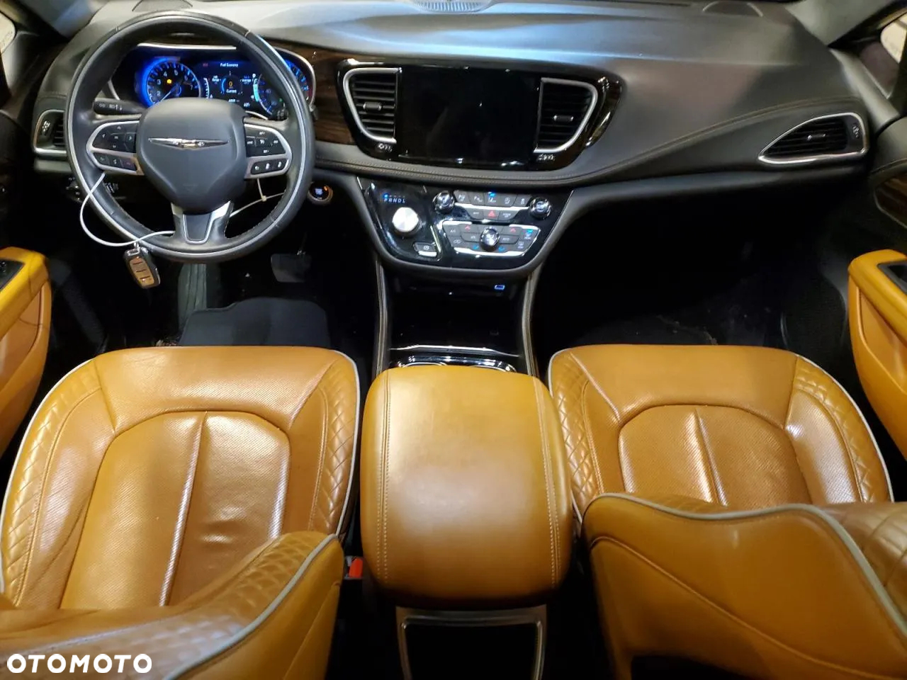 Chrysler Pacifica - 10